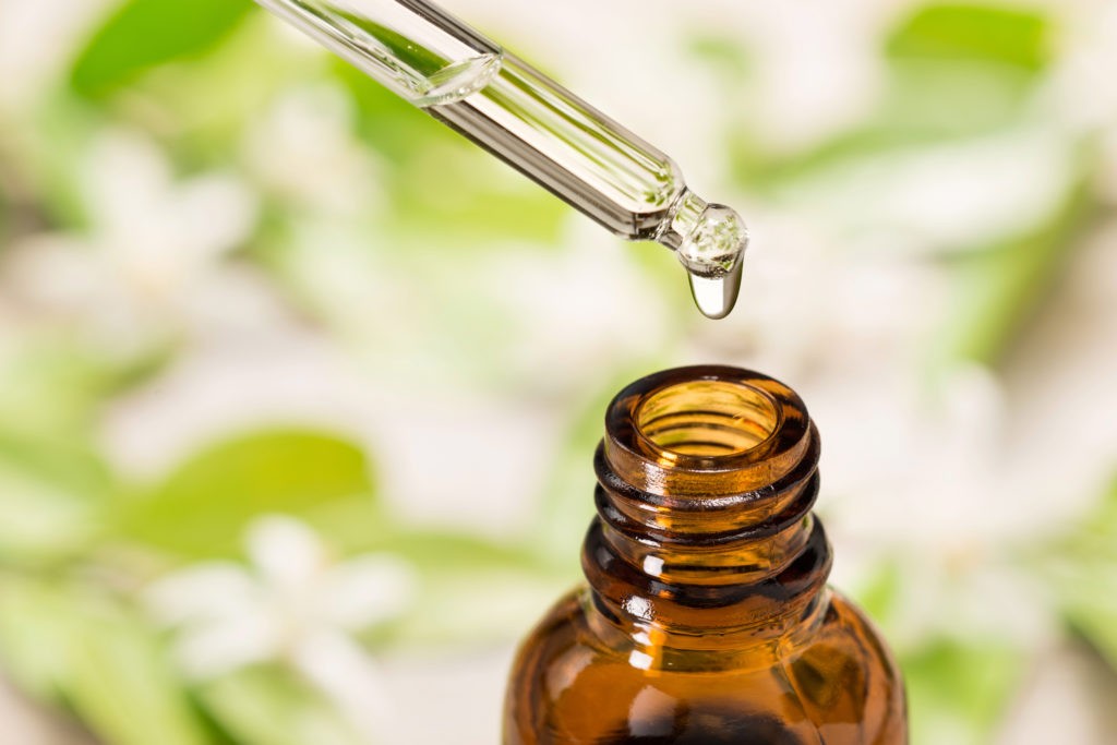 Read more about the article Essential Oils During Pregnancy